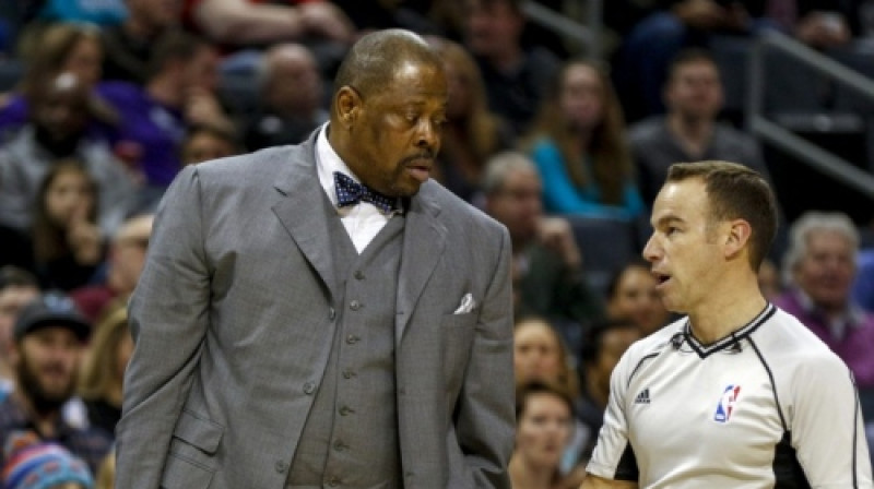 Patriks Jūings sarunā ar tiesnesi
Foto: AP/Scanpix