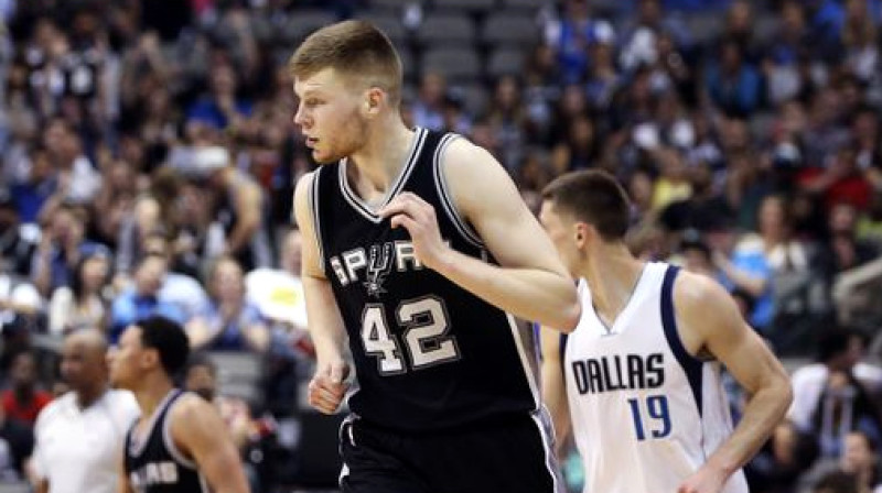 Dāvis Bertāns pret "Mavericks"
Foto: Kevin Jairaj / usatoday.com