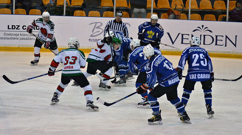 Fragments no "Daugavpils/LDZ Cargo" un "Liepāja Juniors" pusfināla spēles
Foto: http://www.daugavpilshokejs.lv