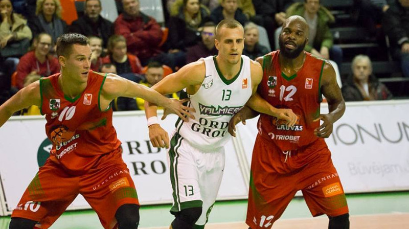 Haralds Kārlis cīņā ar liepājniekiem
Foto: Edgars Vaivads