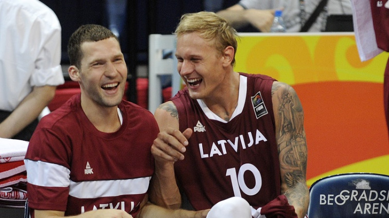 Jānis Strēlnieks un Jānis Timma
Foto: Romāns Kokšarovs, f64