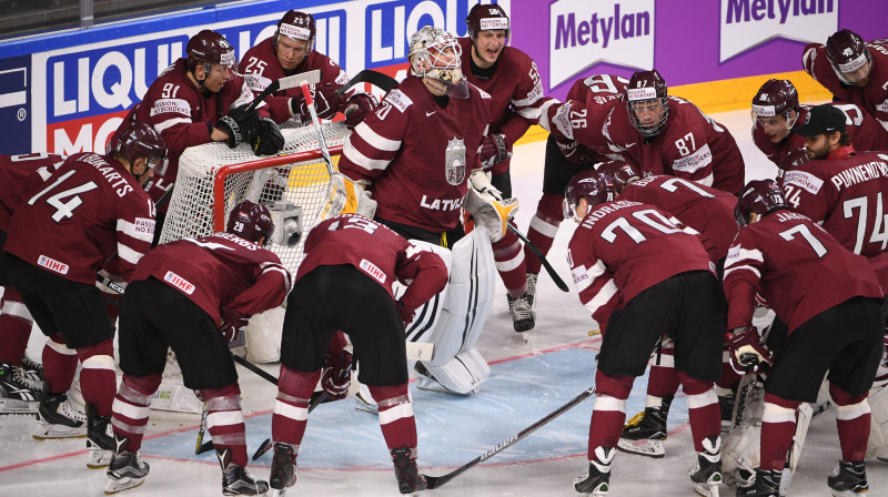 Latvijas hokeja izlase pārbaudes turnīrā Baltkrievijā būs ļoti eksperimentāla, bez lielākās daļas labākajiem spēlētājiem. Foto: Romāns Kokšarovs/f64