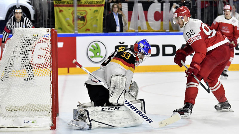 Peters Regins gūst uzvaras vārtus.
Foto: EPA/Scanpix