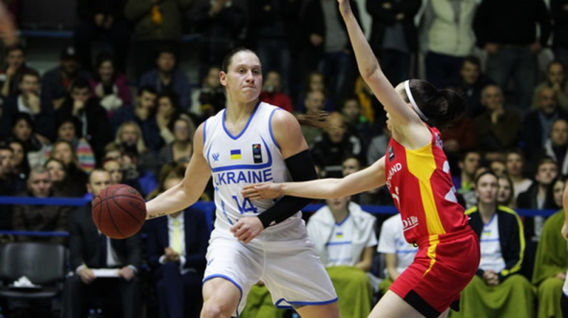 Aļina Jagupova 2016. gada 19. novembrī Eiropas čempionāta kvalifikācijas spēlē pret Vāciju
Foto: fiba.com