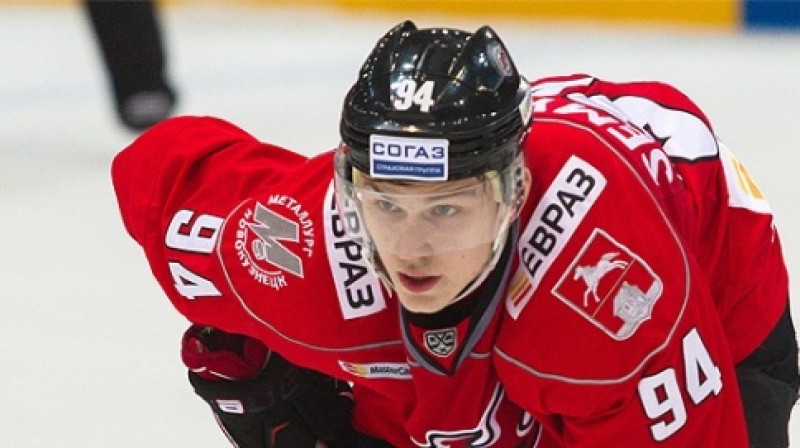 Kirils Semjonovs (12+13) aizvadītajā sezonā bija rezultatīvākais Novokuzņeckas "Metallurg" sastāvā
Foto: metallurg-nk.ru