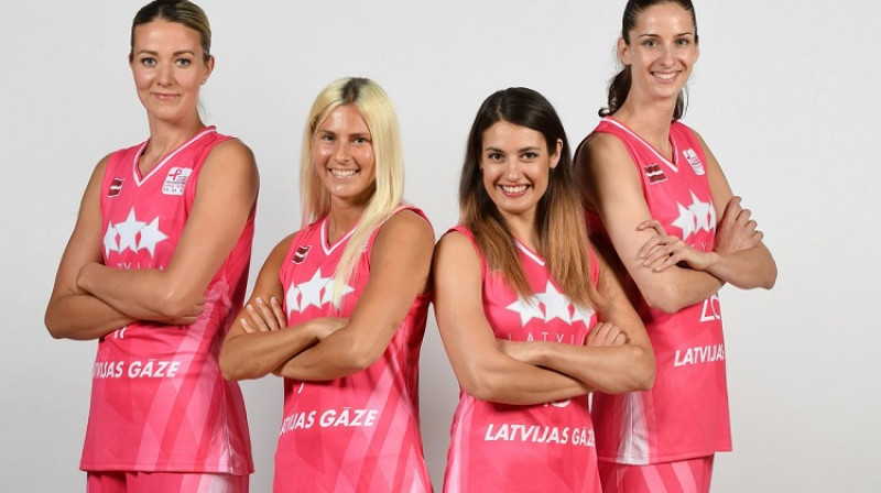 Aija Putniņa, Elīna Babkina, Ieva Krastiņa un Kristīne Vītola
Foto: basket.lv