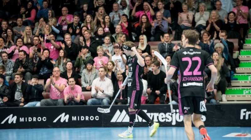 Apmeklētākā komanda Zviedrijas Superlīgā joprojām ir "IBF Falun" ieguvusi vēl vienu spēlētāju, ko gribēs redzēt daudzi
Foto: Event-bilder.se