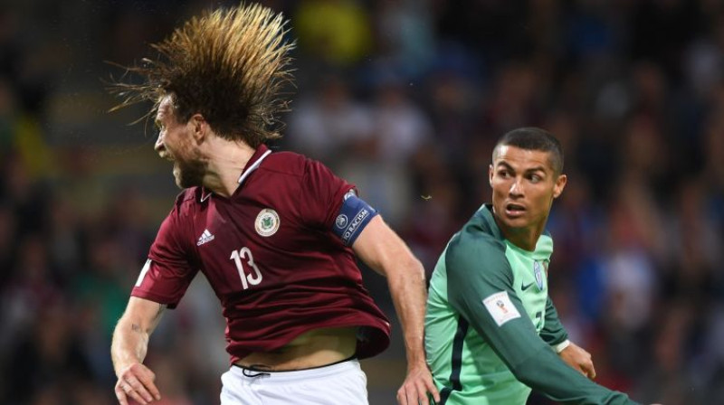 Kaspars Gorkšs un Krištianu Ronaldu
Foto: AFP/Scanpix
