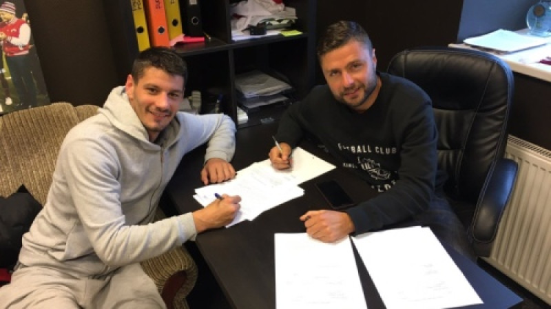 Mihailo Tomkovičs un Māris Verpakovskis
Foto: Liepāja/Mogo