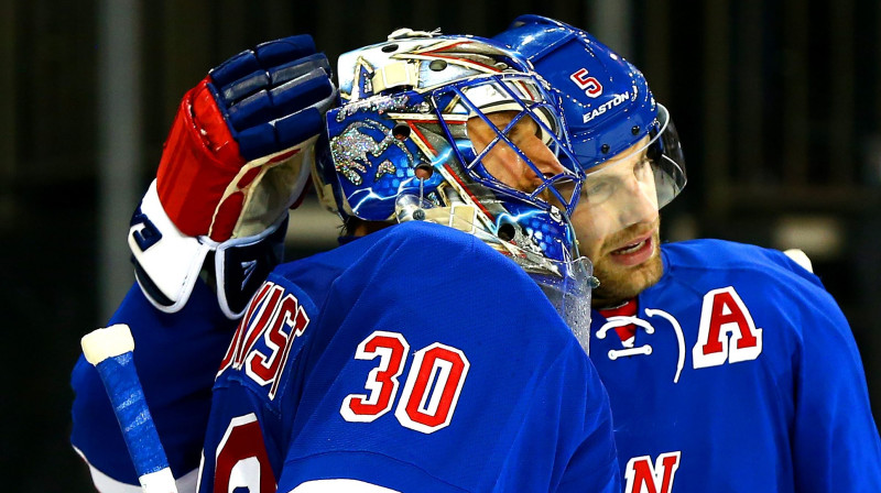 Henriks Lundkvists un Dens Džirardi
Foto: USA Today Sports/Scanpix