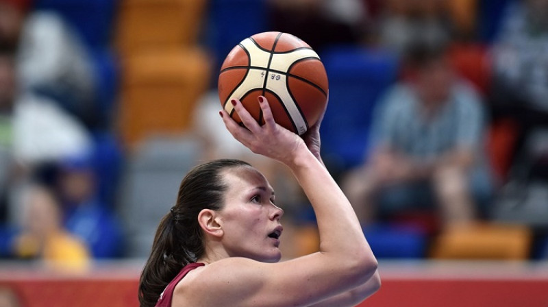Anete Šteinberga: 16 punkti un 10 atlēkušās bumbas uzvarā pār Melnkalni
Foto: fiba.com