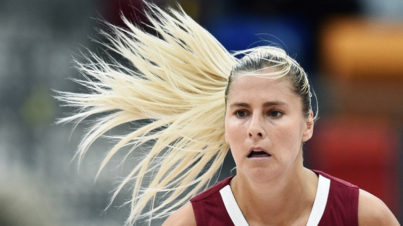 Elīna Dikeulaku: deviņi punkti pamatlaika pēdējās minūtēs pret Franciju
Foto: fiba.com