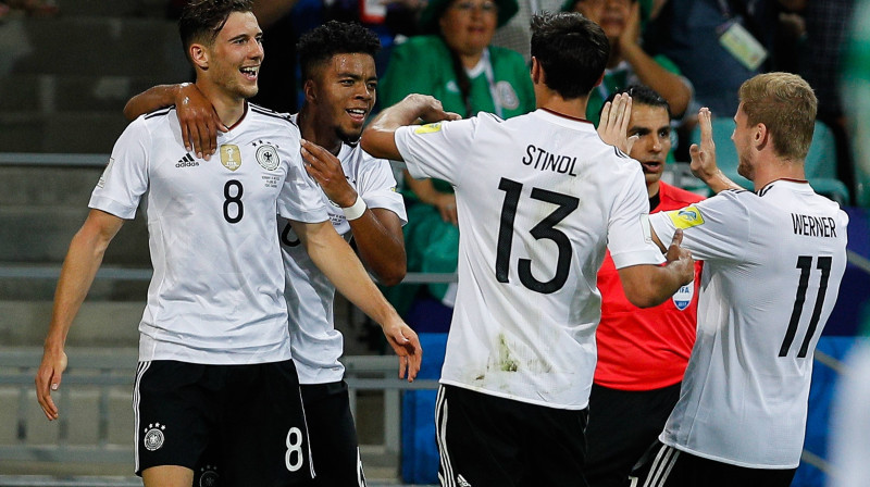Vācijas izlases futbolisti svin otro vārtu guvumu
Foto: Marcelo Machado de Melo/imago/Fotoarena/Scanpix