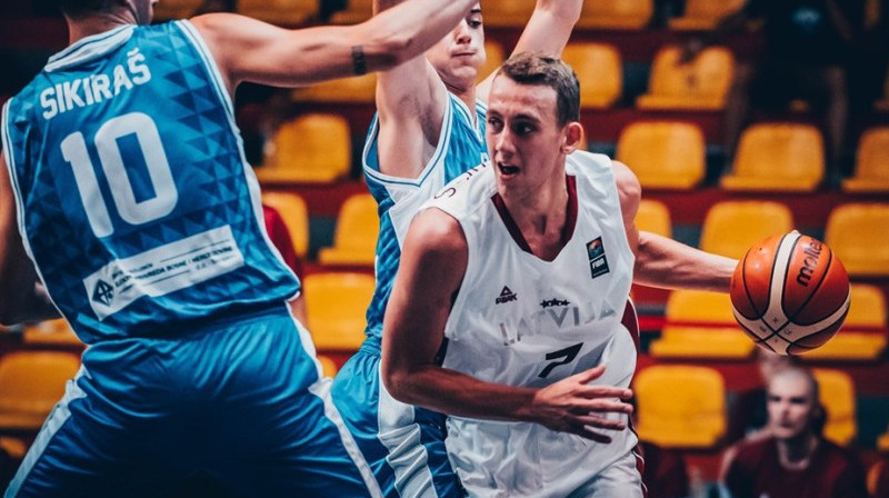 Niks Niklāvs Višņēvičs
Foto: FIBA.com