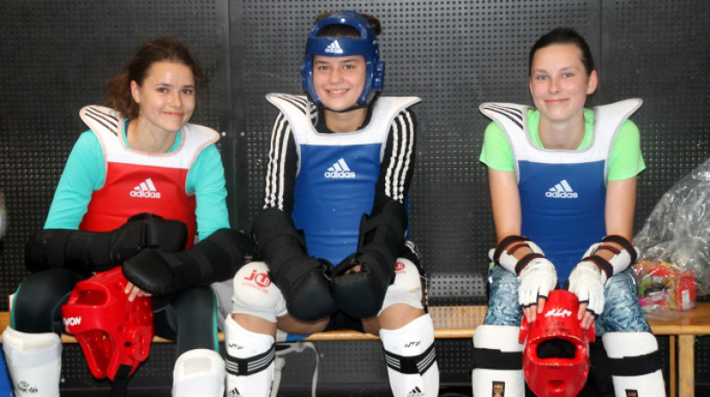 Māsas Tarvidas vācu klubā 
Foto: tcc-friedrichshafen.de