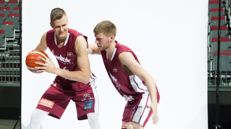 Kristaps Porziņģis pret Dāvi Bertānu
Foto: Vladislavs Proškins/f64
