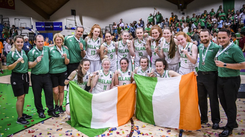 Īrijas U18 basketbolistes: sudraba medaļa Eiropas B divīzijas čempionātā
Foto: FIBA