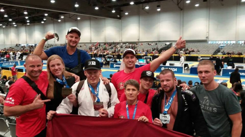 Latvijas komanda Lasvegasā
Foto: tukumabrali.lv