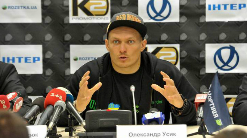 Oleksandrs Usiks 
Foto: boxnews.com.ua / xsport.ua