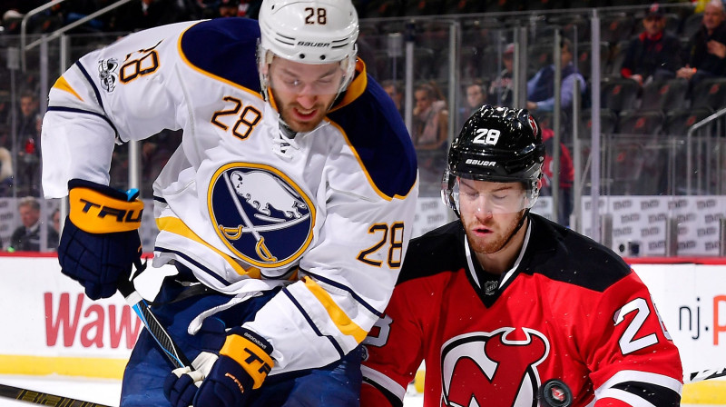Zemgus Girgensons un Deimons Seversons
Foto: AP/Scanpix