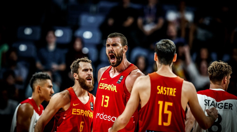 Marks Gazols un Spānijas izlase iekļūst Eiropas čempionāta pusfinālā
Foto: FIBA