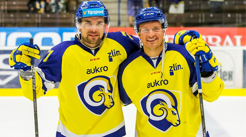 Roberts Bukarts un Rihards Bukarts
Foto: Jiří Zaňát / hokej.zlin.cz