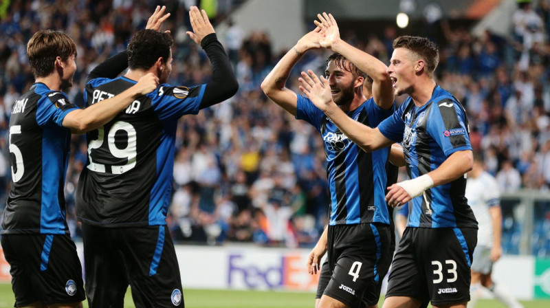 Itālijas kluba "Atalanta" futbolisti svin vārtu guvumu pret Liverpūles "Everton"
Foto: Elisabetta Baratcchi/EPA/Scanpix