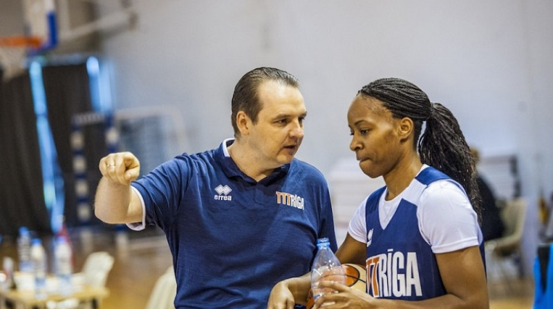 Mārtiņš Zībarts un Šeja Pedija
Foto: Renārs Koris