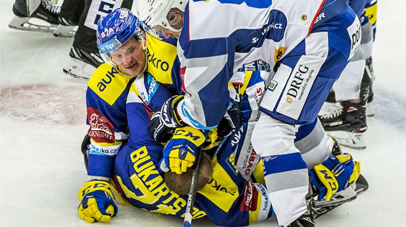 Rihards Bukarts un Roberts Bukarts
Foto: Jiří Zaňát / hokej.zlin.cz