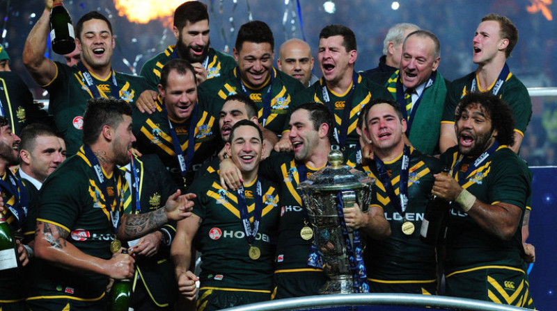 Austrālijas regbija līgas izlase svinot uzvaru 2013. gada Pasaules kausā.
Foto: AFP/Scanpix