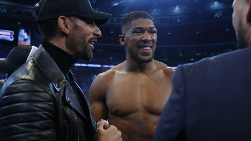 Rio Ferdinands un Entonijs Džoušua
Foto: Andrew Couldridge