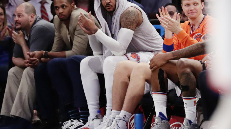 Karmelo Entonijs (centrā) 
Foto: AP / Scanpix