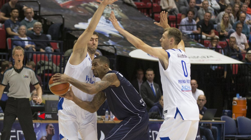 Kārlis Apsītis (Nr. 0) cīņā pret Groningenas "Donar"
Foto: FIBA