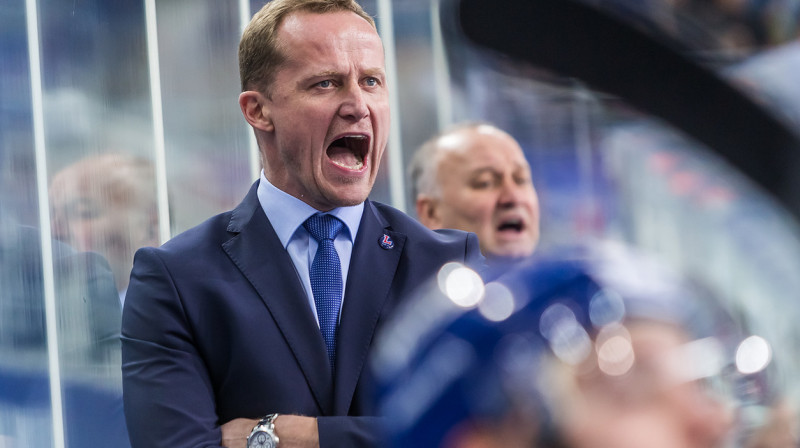 "Lada" galvenais treneris Artis Ābols
Foto: www.hclada.ru