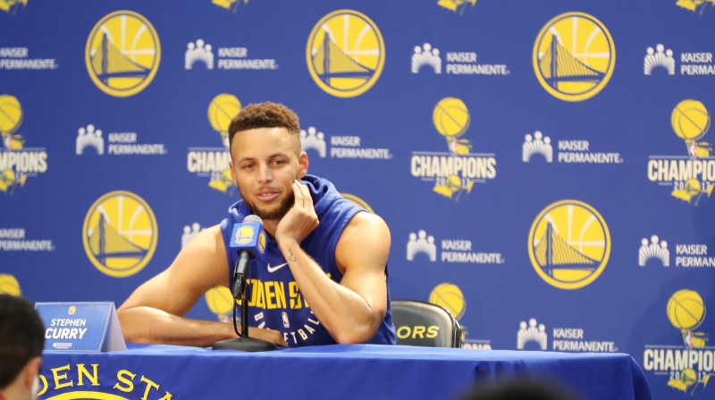 Jaunajā sezonā lielāko algu NBA saņems Stefens Karijs - vairāk nekā 34,6 miljonus dolāru 
Foto: EPA / Scanpix