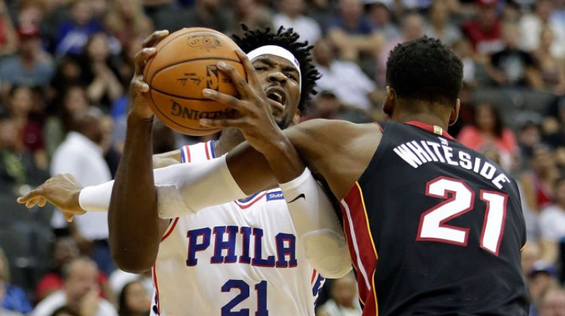 Džoels Embīds un Hasans Vaitsaids
Foto: AFP/Scanpix