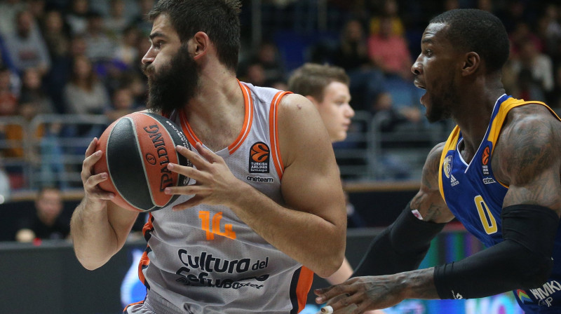 "Valencia" spēka uzbrucējs Bojans Dubļevičs 
Foto: EPA / Scanpix