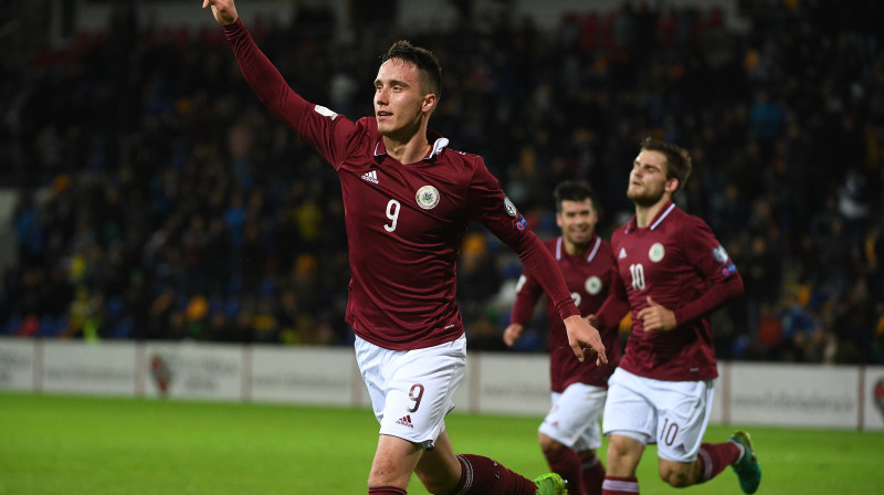 Dāvis Ikaunieks 
Foto: Romāns Kokšarovs, Sporta Avīze, f64