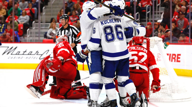 Ņikita Kučerovs ar partneriem
Foto: USA TODAY Sports/Scanpix