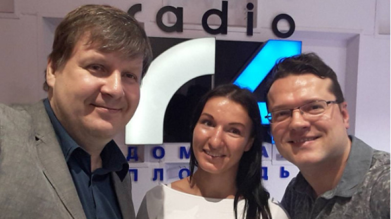 Anastasija Grigorjeva radio studijā 
Foto: LR4.lv