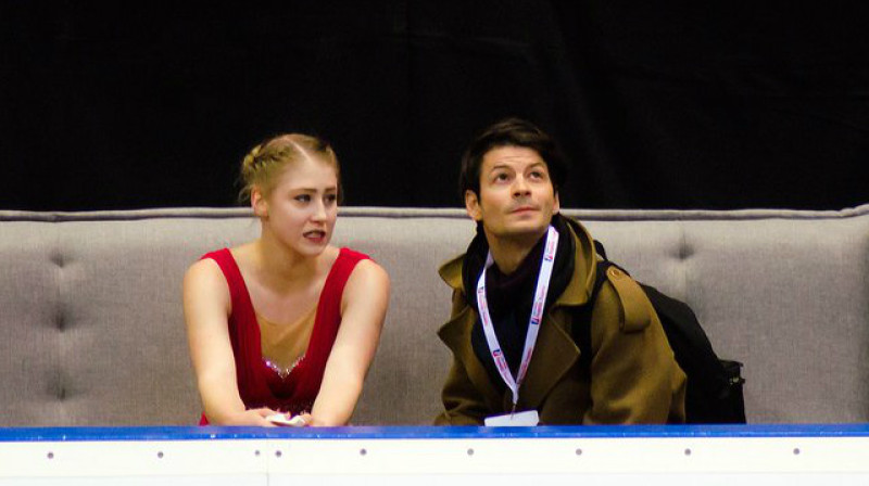 Diāna Ņikitina un treneris Stefans Lambjēls
Foto: Joanna Grams / Twizzle Mag