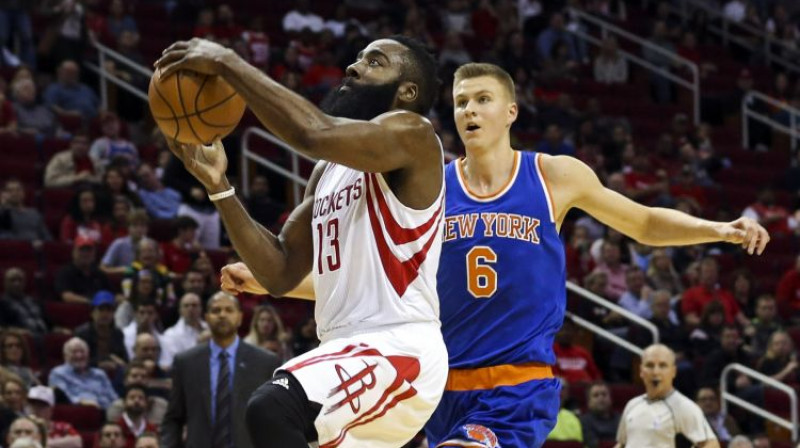 Džeimss Hārdens un Kristaps Porziņģis
Foto: USA Today Sports/Scanpix