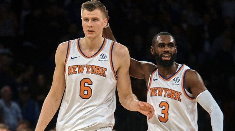 Kristaps Porziņģis un Tims Hārdevejs. Foto: AP/Scanpix
