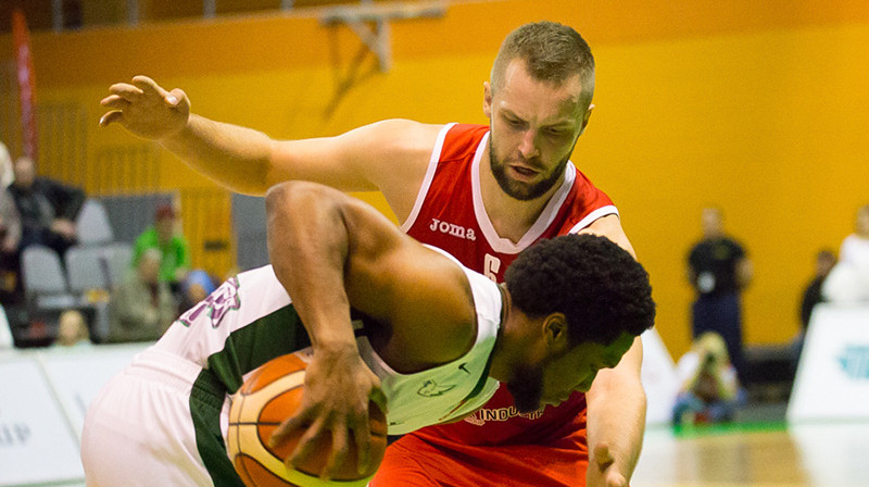 Oskars Virsis aizsardzībā
Foto: Edgars Vaivads