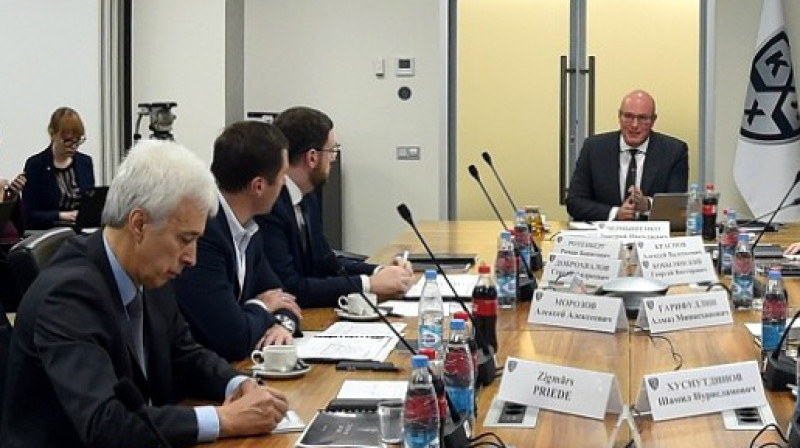 Zigmārs Priede priekšplānā
Foto: KHL