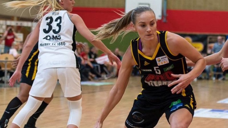 Sabīne Niedola: 33 punkti un astoņas bumbas Marburgā
Foto: dbbl.de