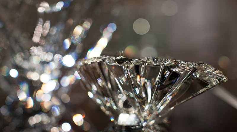 Izstāde “Tapio Virkala. Dzeja stiklā, porcelānā un sudrabā” Dekoratīvās mākslas un dizaina muzejā. 2017. Foto: Didzis Grodzs