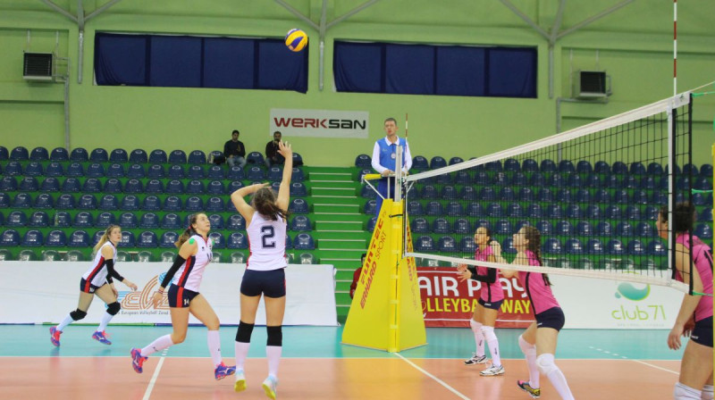 U-17 izlase uzbrukumā
Foto: http://www.eevza.eu