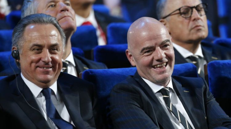 Vitālijs Mutko un Džanni Infantīno
Foto: AP/Scanpix