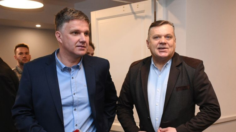 Sandis Prūsis un Zintis Ekmanis
Foto: Romāns Kokšarovs/F64